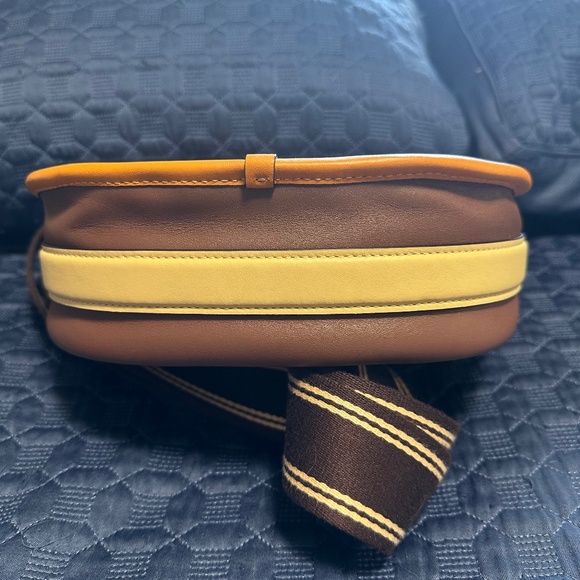 Coach Papaya Hitch Crossbody - Picture 7 of 11